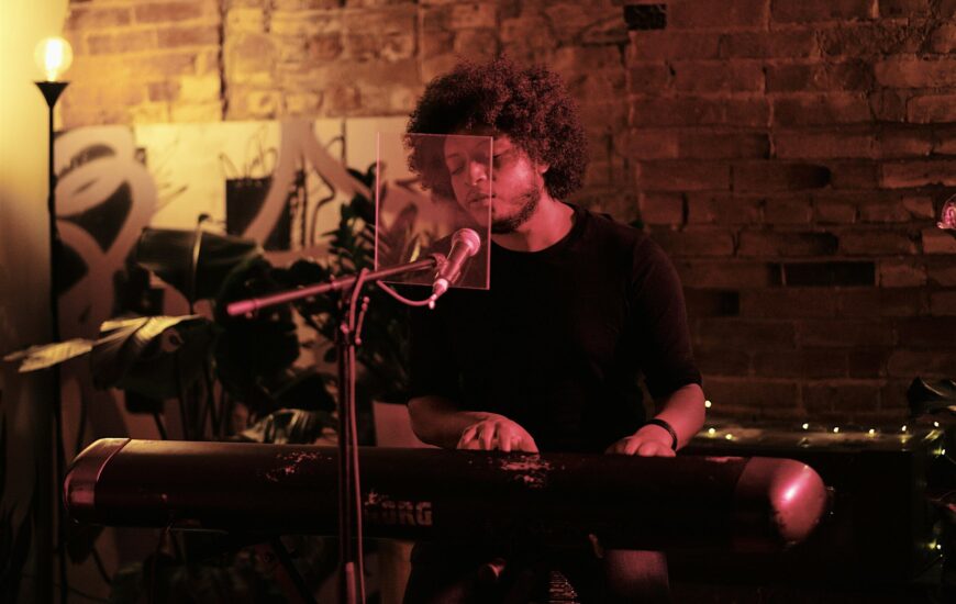 Toronto R&B Sounds Intimate Concerts: Nirvana Edition